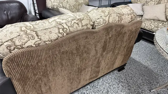 Custom Couch/Love Seat/Chair - Photo 6