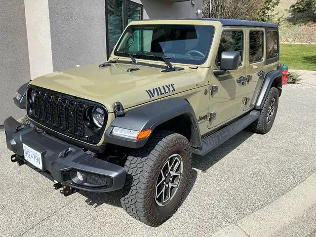 2025 Jeep Wrangler Willys with Blue Ox base plate - Photo 2