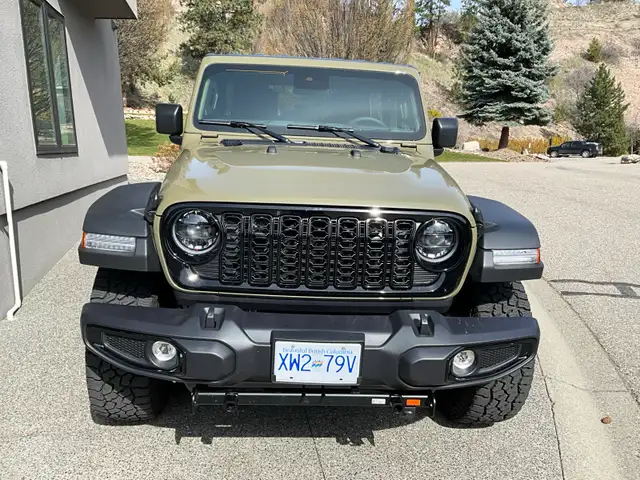 2025 Jeep Wrangler Willys with Blue Ox base plate - Photo 3