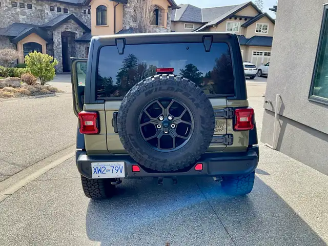 2025 Jeep Wrangler Willys with Blue Ox base plate - Photo 5