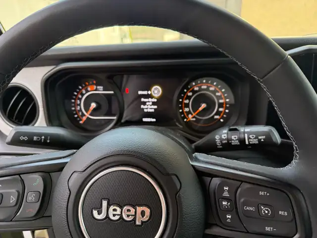 2025 Jeep Wrangler Willys with Blue Ox base plate - Photo 9