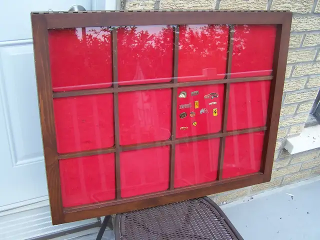 CADRE VITRÉ: ÉPINGLETTES/MÉDAILLES/PINS/MEDALS GLASS FRAME RARE - Photo 2