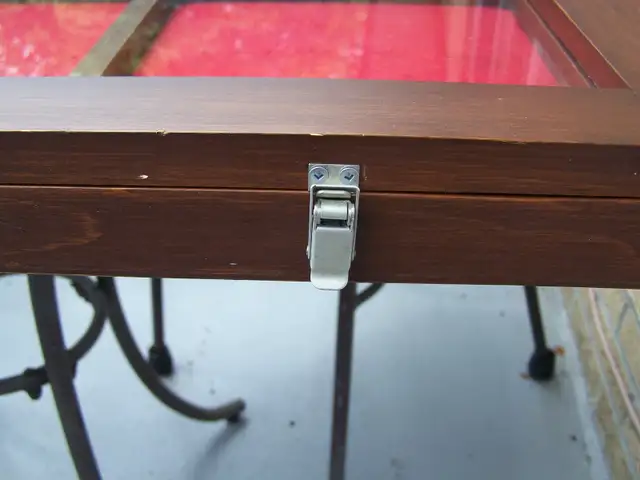 CADRE VITRÉ: ÉPINGLETTES/MÉDAILLES/PINS/MEDALS GLASS FRAME RARE - Photo 5