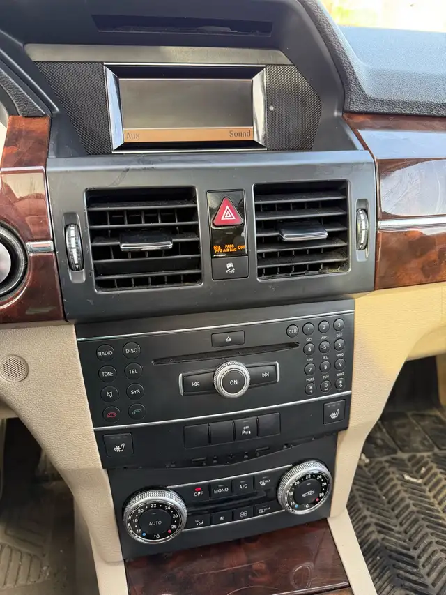 2011 Mercedes GLK350 4MATIC - Photo 10