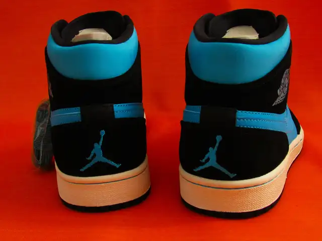 AIR JORDAN 1 MID ''DARK POWDER BLUE'' 2014 - Photo 7