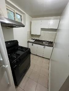 Private Bedroom for Rent in 2-Bedroom Basement – Scarborough - Photo 5