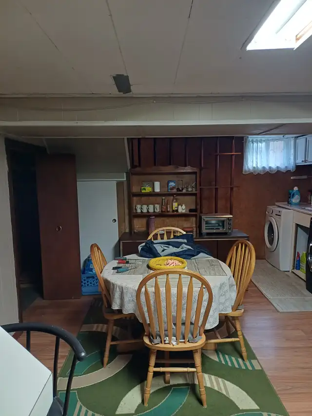 Furnished Basement Apartment - Photo 13