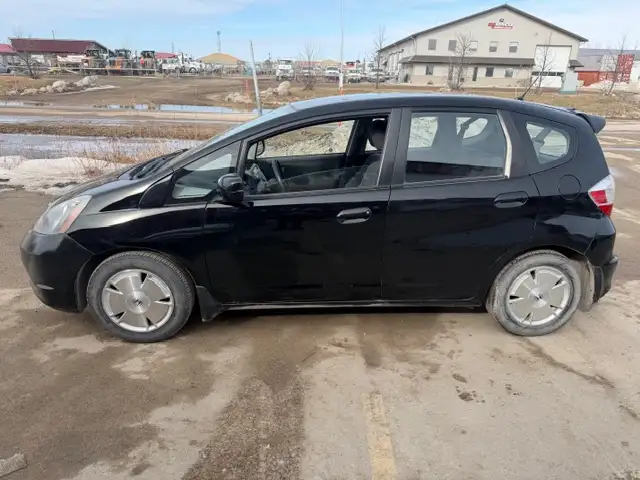 2009 Honda Fit LX Brand New Safety only 102km