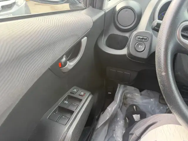 2009 Honda Fit LX Brand New Safety only 102km - Photo 10