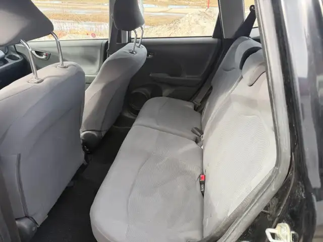 2009 Honda Fit LX Brand New Safety only 102km - Photo 12