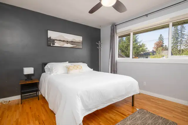 Fully Furnished 2Bed 1B Huge Yard | Private Deck | Upper Suite - Photo 4