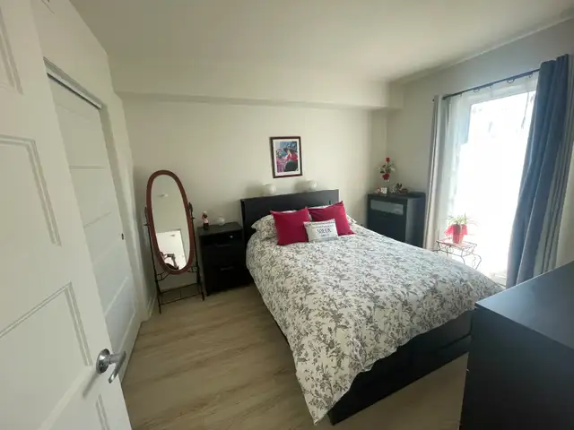 Appartement à Louer - Photo 2