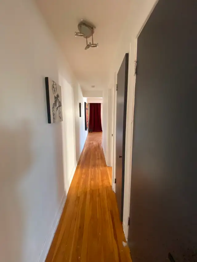 Unit in a TRIPLEX_ FURNISHED_ Independent entry - Photo 7