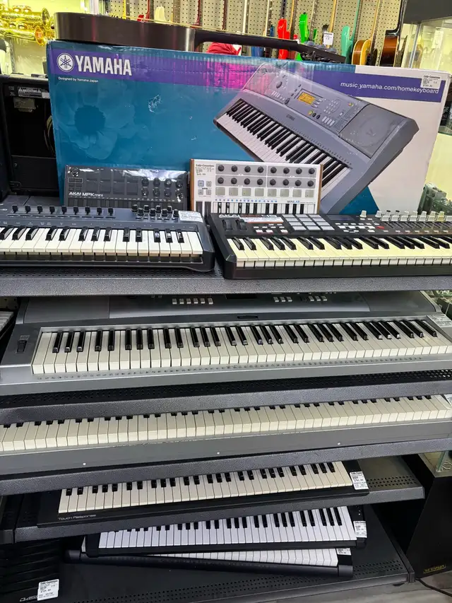 Yamaha, Casio, Roland, MAudio, Audiobox Keyboard Piano, Pianos, - Photo 3