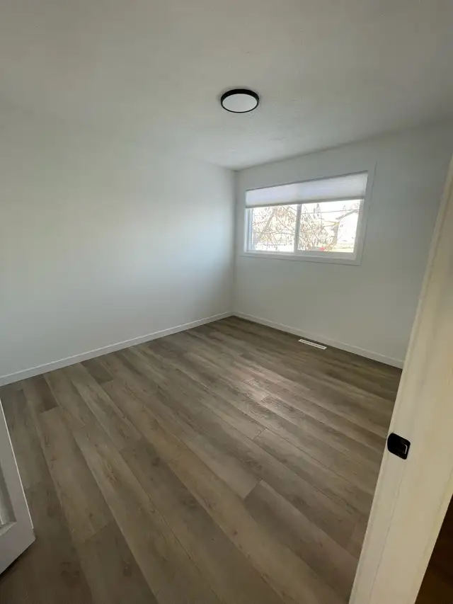 2.5 bedroom house for rent - Photo 6