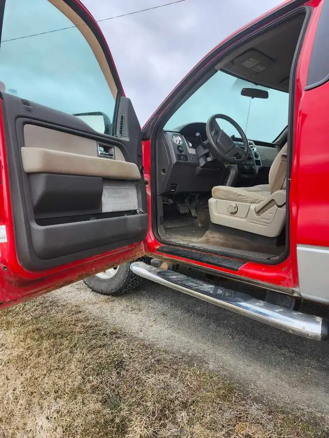 2010 Ford F150 4x4 - Photo 5
