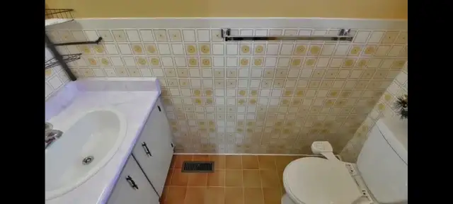 UPPER LEVEL ROOM FOR RENT 1ST MAY  GIRLS ONLY - Photo 4