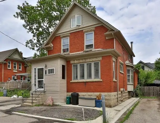 UTILITIES INCLUDED. 3 Bedroom For Rent Downtown Kitchener