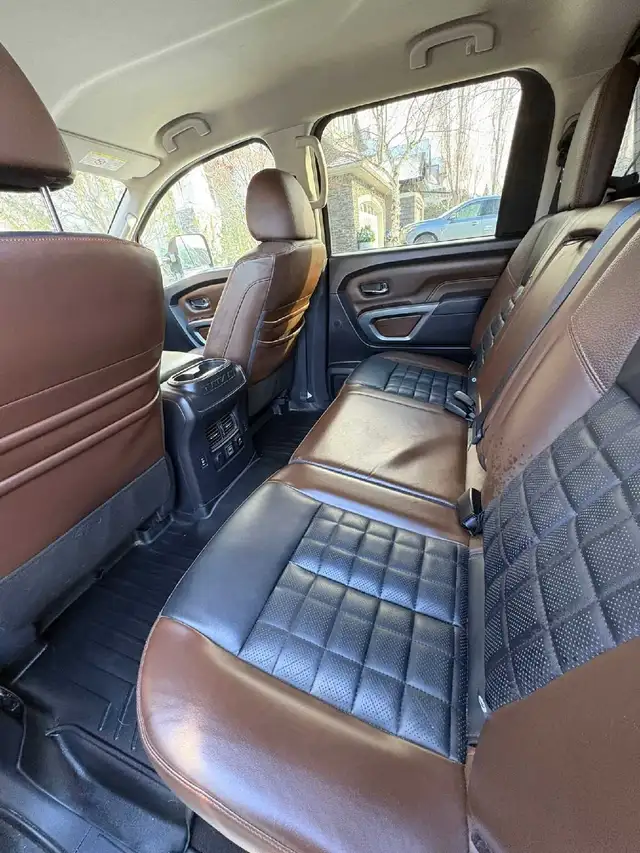 Nissan Titan XD Platinum - Photo 6