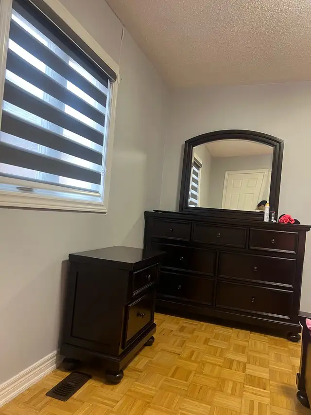 room for rent - Photo 3