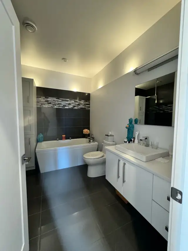 condo luxueux et spacieux 51/2 - St-Hubert - Photo 4