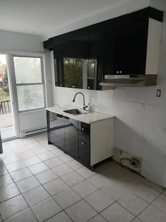 Beau 4 1/2 RÉNOVÉ | 1er étage d'un duplex | CDN-NDG - Photo 6