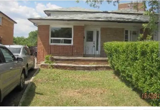 RENT IMMEDIATELY PRIVATE ROOM (UPPER LEVEL)FOR RENT IN MALTON - Photo 5