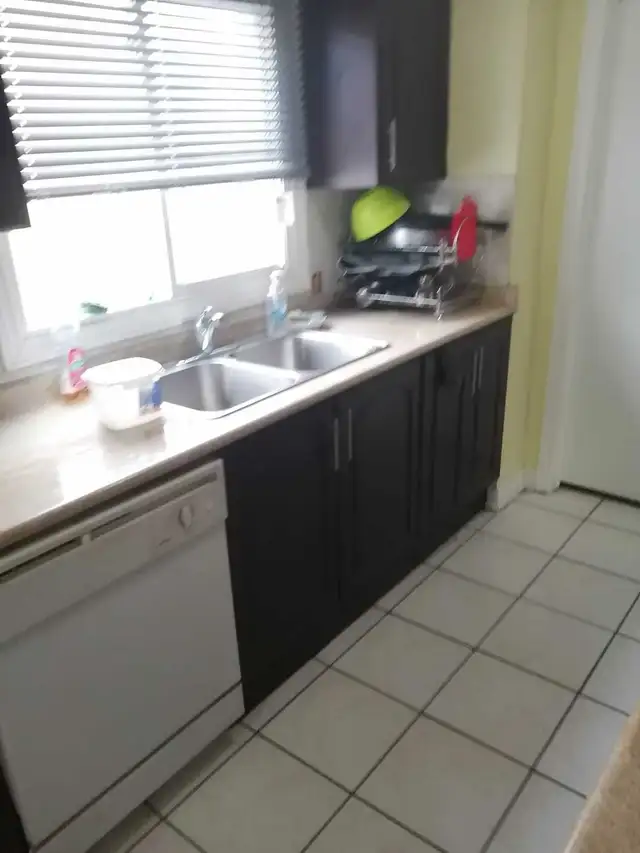 RENT IMMEDIATELY PRIVATE ROOM (UPPER LEVEL)FOR RENT IN MALTON - Photo 7