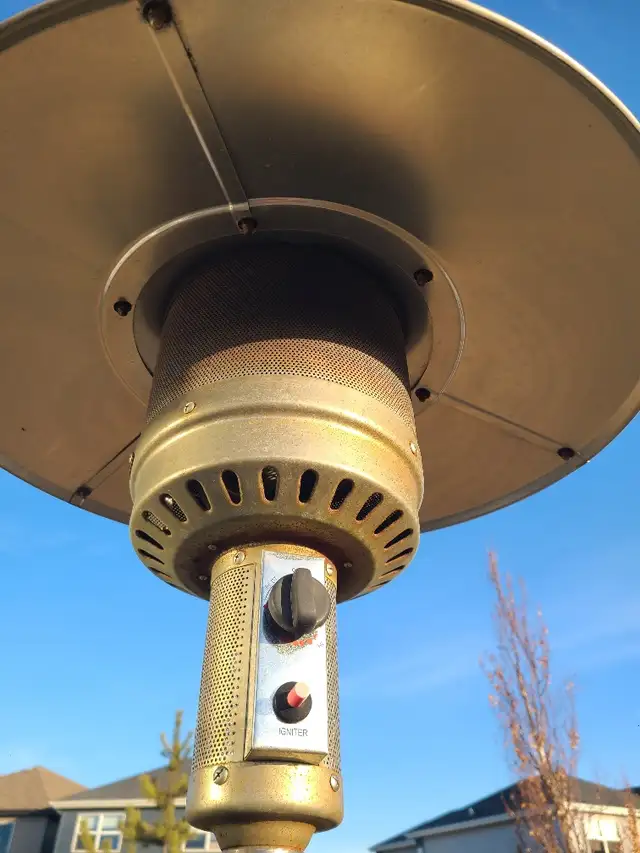 PATIO HEATER with PROPANE TANK - Photo 2