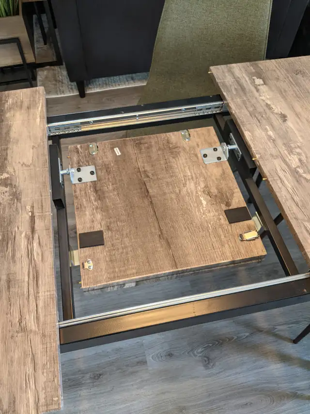 Dining Table - Photo 7