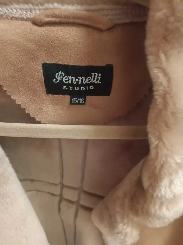 beige jacket forsale - Photo 2