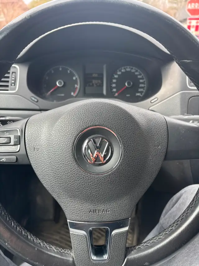 Car for sell - Photo 2