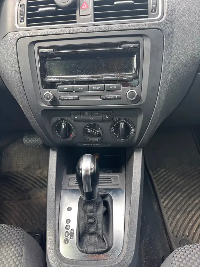 Car for sell - Photo 3