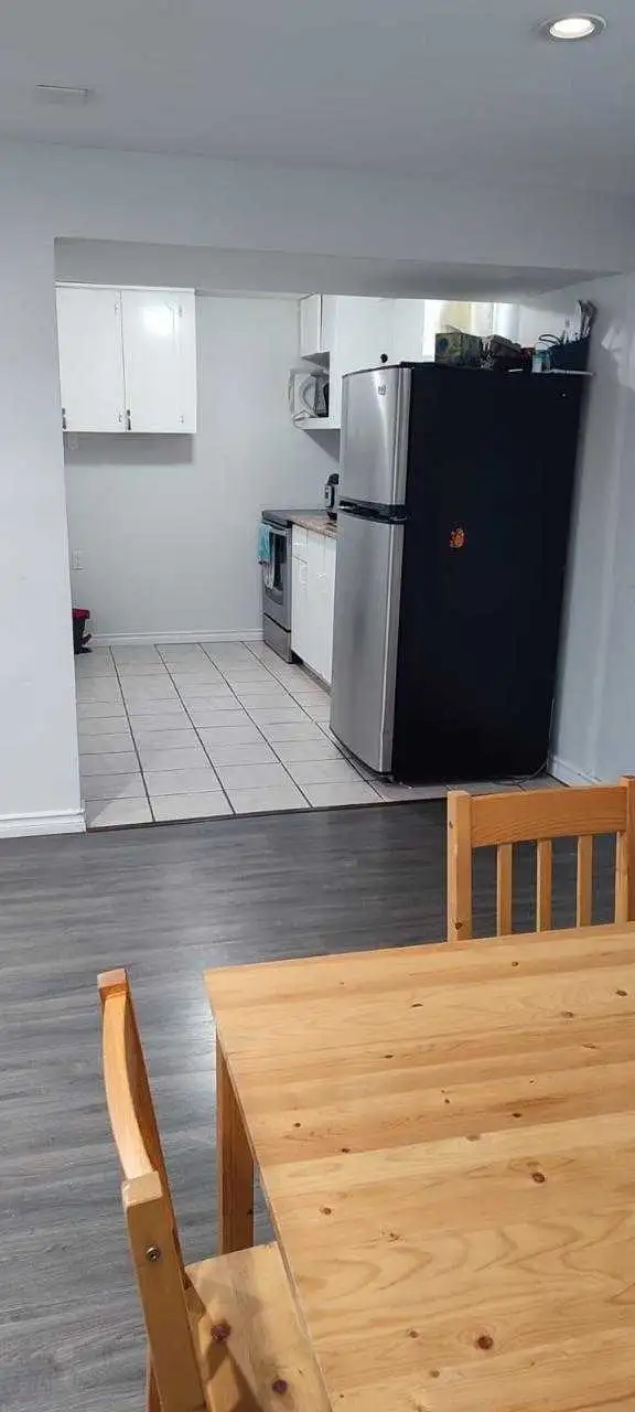 2 Bedroom Basement Suite for rent - Photo 8