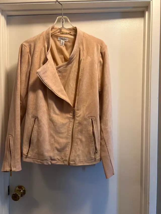 Beautiful Pink Jacket! - Photo 2