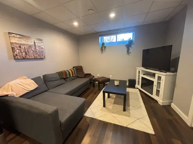 University Furnished Apartment - Photo 5