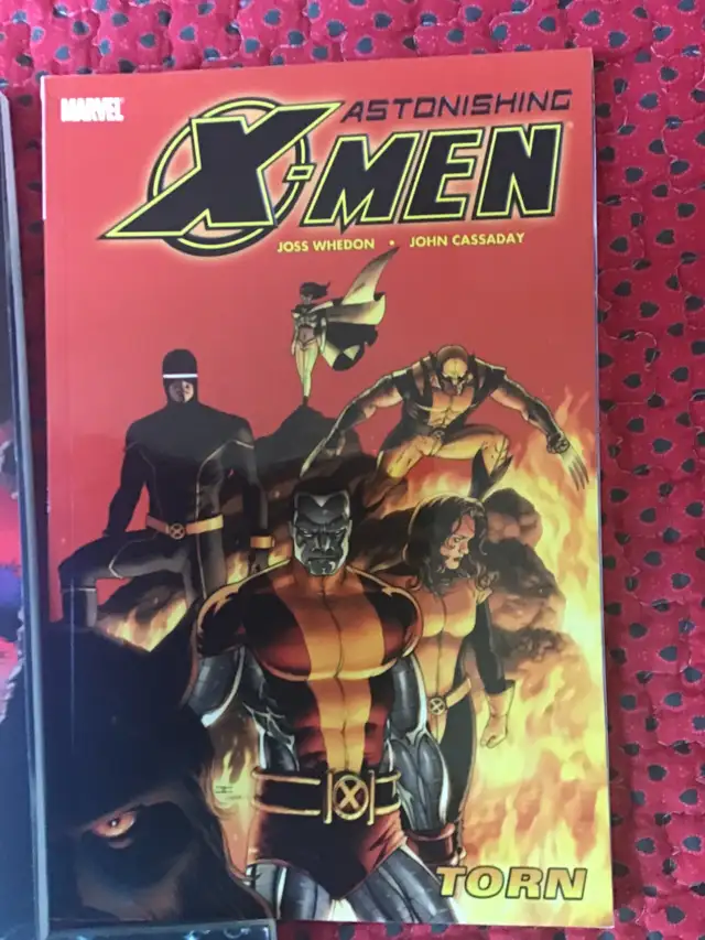 X-MEN BOOKS 1 THRU 5 - Photo 2