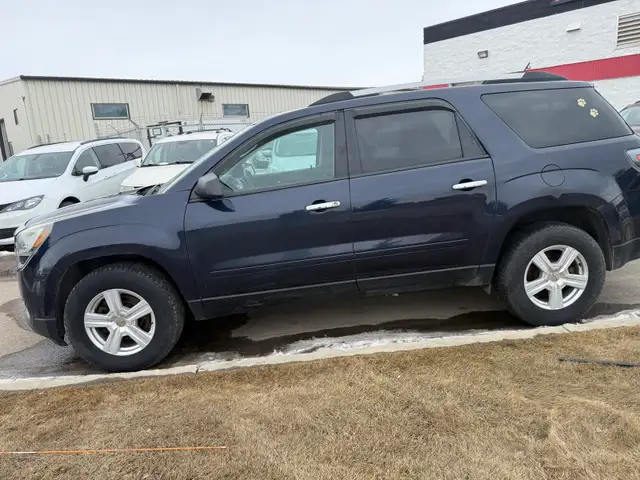 2015 GMC Acadia AWD - Photo 4