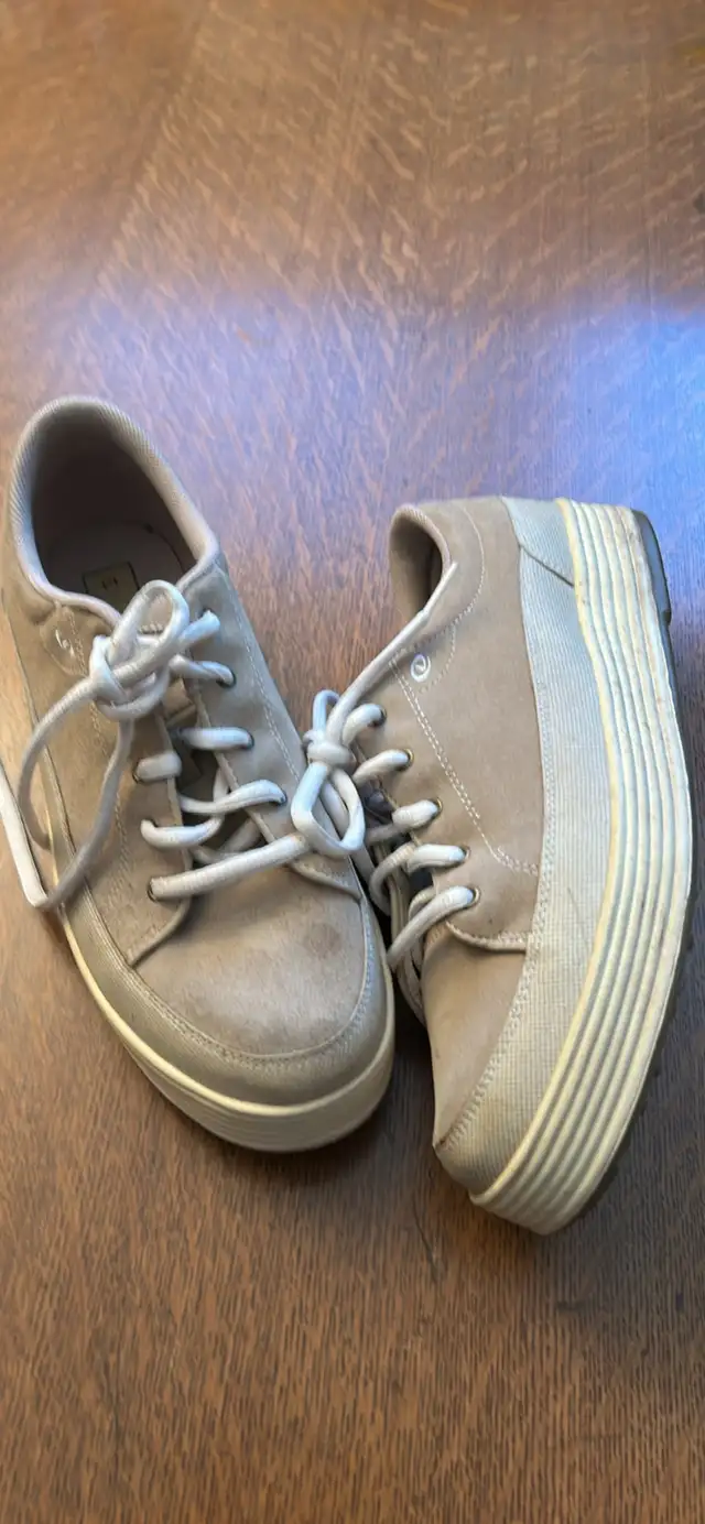 LADIES GOLF SHOES! - Photo 2