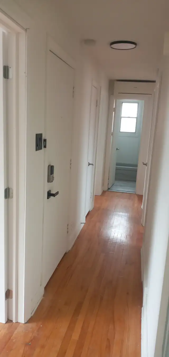 ..MAGNIFIQUE Grand 5 et demi RENOVER a louer - Photo 2