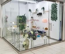 Corner-close to Atrium, New Horizon Mall-for Lease