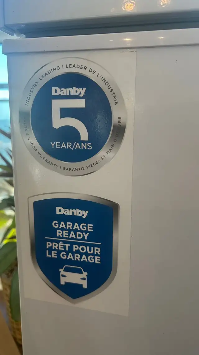 Chest Freezer - Photo 8