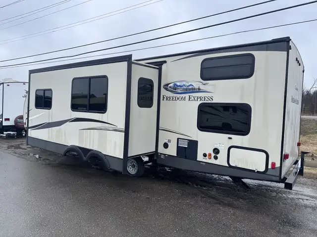 2016 FOREST RIVER COACHMEN 29 SE - Photo 4