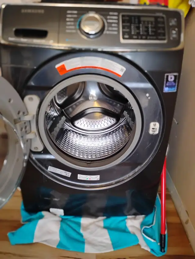 Laveuse et sécheuse a vendre - Photo 4