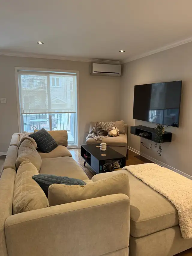 Superbe condo - Grand 4 1/2 à louer - Photo 4