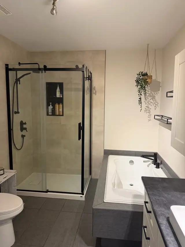 Superbe condo - Grand 4 1/2 à louer - Photo 8