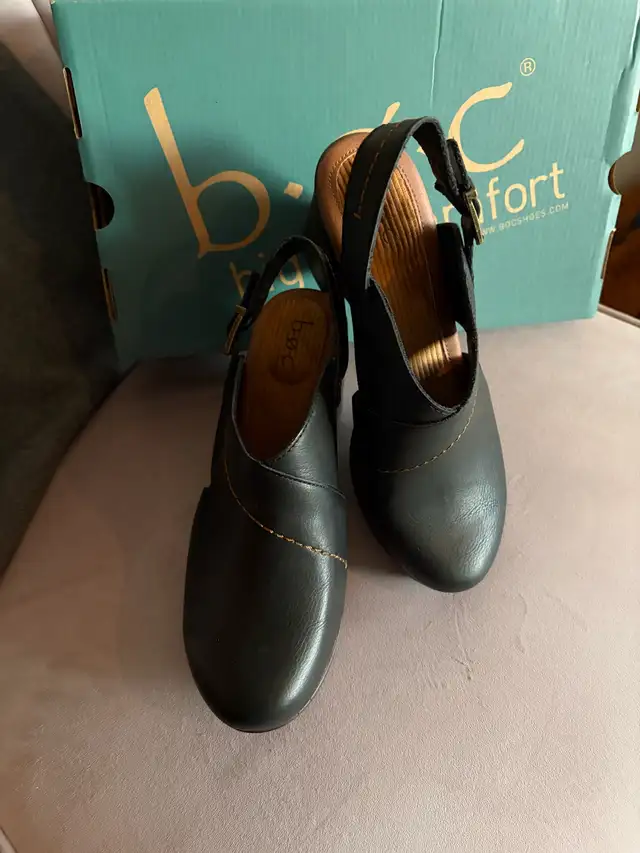 Brand New never worn ladies size 8 sandals - Photo 6