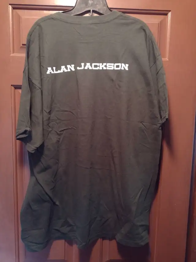 Alan Jackson concert tee-shirt size XL