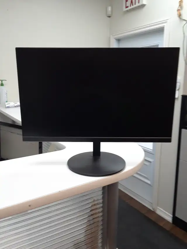 Planar 22" Monitor (Model : PLN2200) NEW