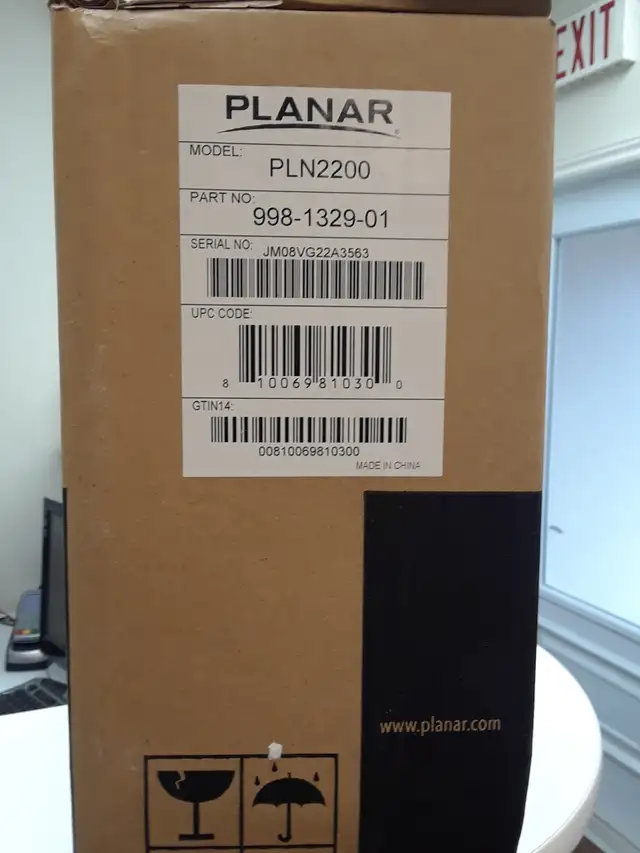 Planar 22" Monitor (Model : PLN2200) NEW - Photo 3